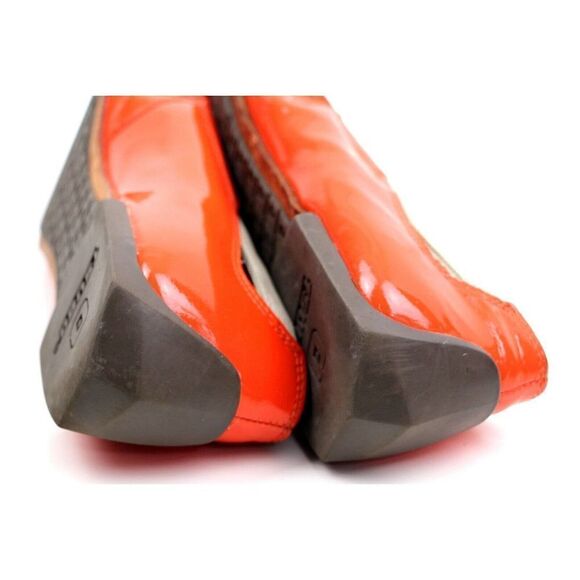 Tsubo ORANGE PATENT LEATHER FLAT BALLET SLIP ON SHOES Sz 7 US/38 - Picture 9 of 11